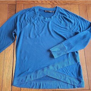 Athleta Beyond Soft Long Sleeve Criss Cross Sweatshirt – Blue (Women’s XS) 💙
